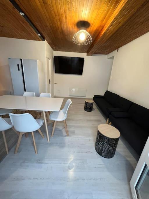 Appartement Style Chalet Standing 2 A 6 Personnes La Bourboule Eksteriør billede